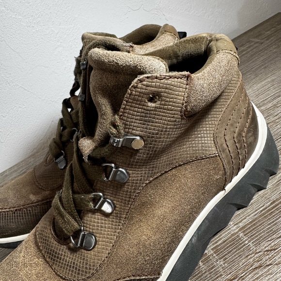 OTBT Commuter Cold Weather Lug Sole Lace Up Round Toe Brown Hiking Boot sz 7.5 - Picture 7 of 7